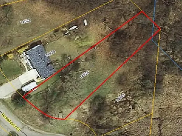 14628 Brookhurst Dr, Cement City, MI 49233