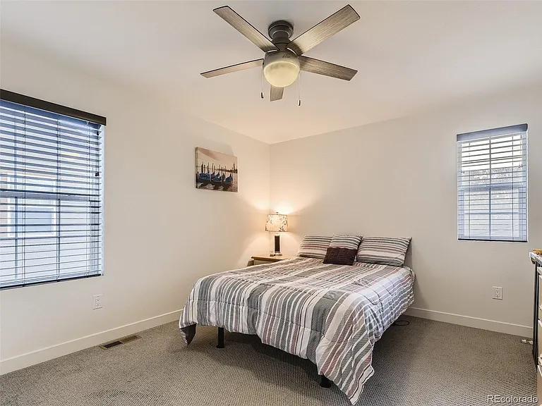 7572 S Yakima Ct — Photo 9