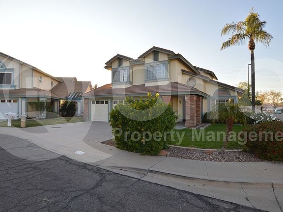 2nd image of 2125 E Nantuckett Dr