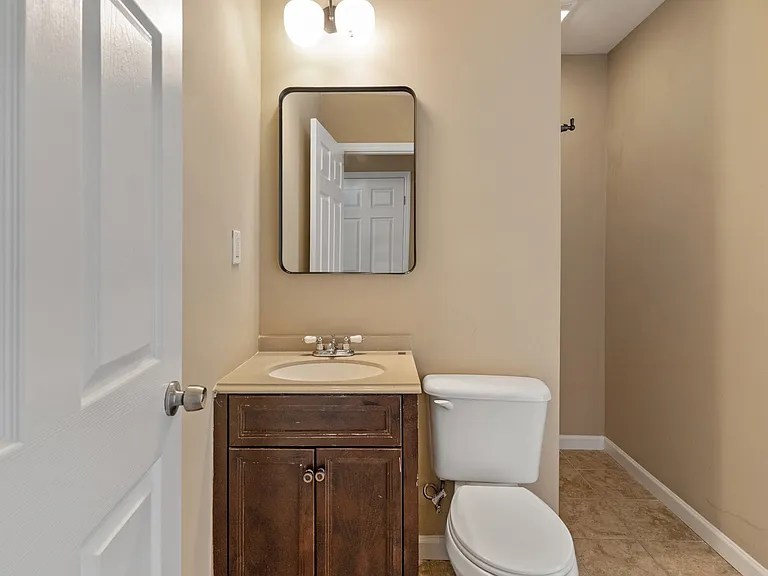 3194 Waverly Ln — Photo 40