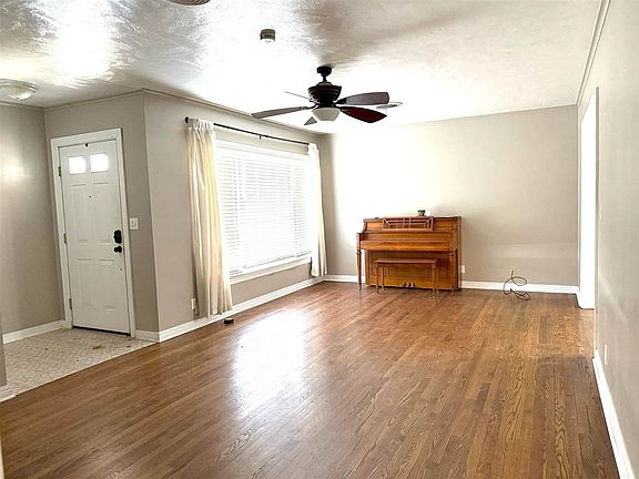 5th image of 309 N 12th St
