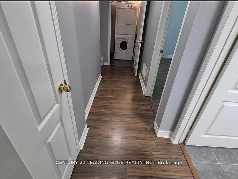 3335 Thomas St #5 — Photo 8