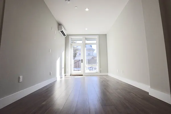 Rented by ERN Flats | media 100