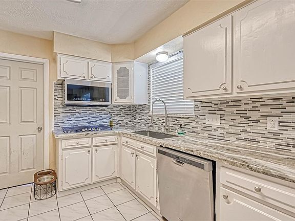 4th image of 11714 McLain Blvd