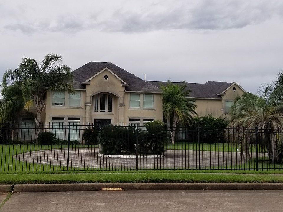 1st image of 3220 Peninsulas Dr
