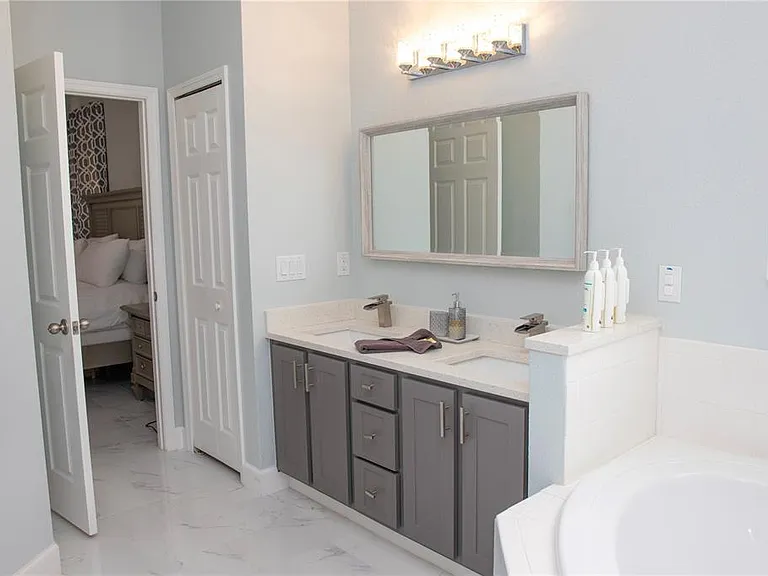 112 Cypress Pointe Ct — Photo 12