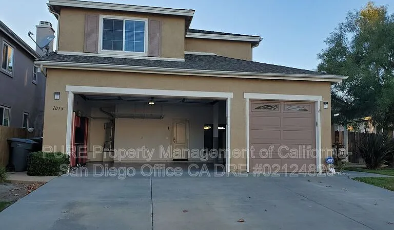 1073 Princess Kyra Pl — Photo 16