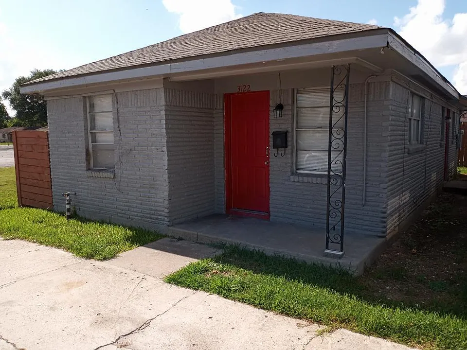 3122 Crane St #3122