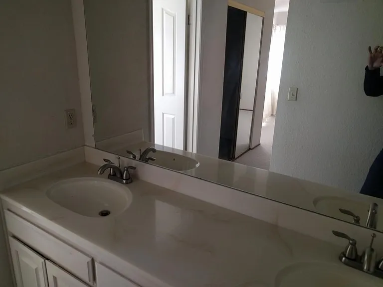 Dual sink vanity master bathroom