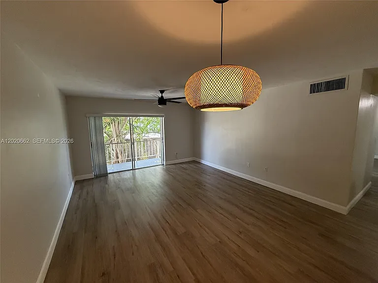 9611 SW 77th Ave #206A — Photo 5
