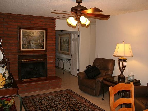 4th image of 6437 Buckthorn Ave