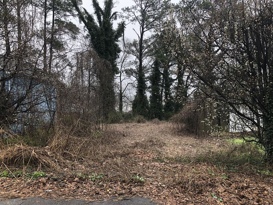 1st image of 1686 Woodland Ave SE Lot 0