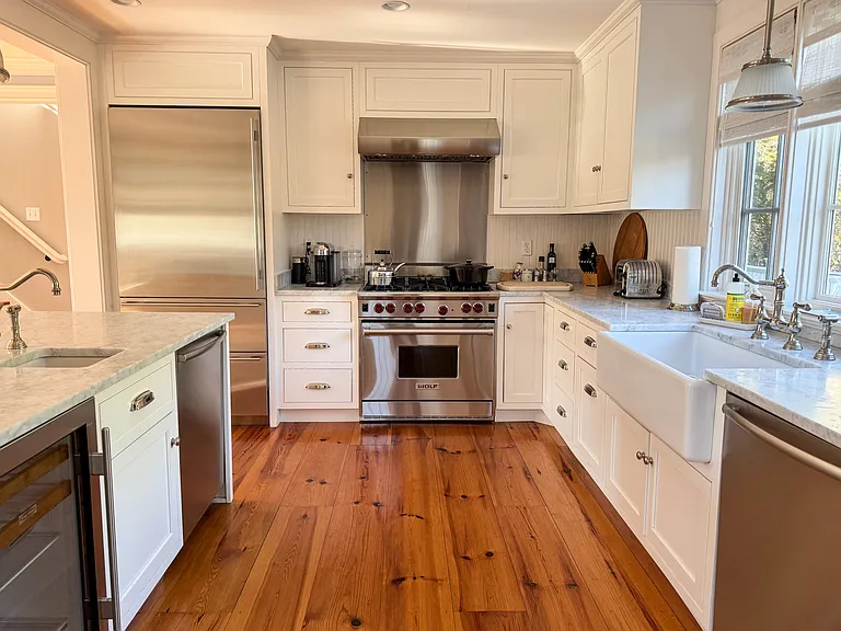 112 Central Ave — Photo 6