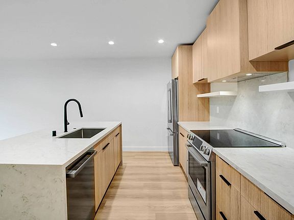 2nd image of 950 4th St APT 412