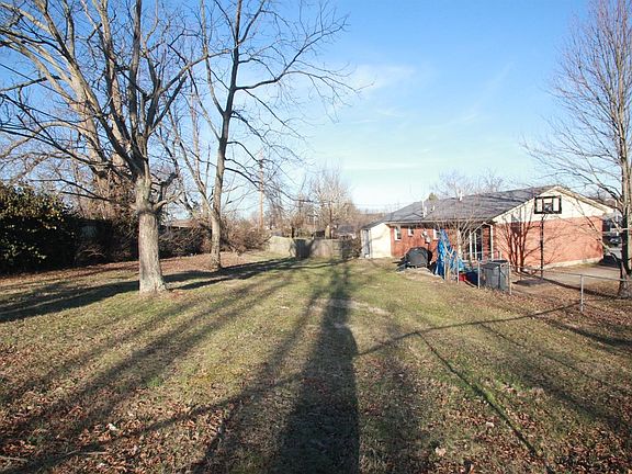 4th image of 3632 Olympia Cir