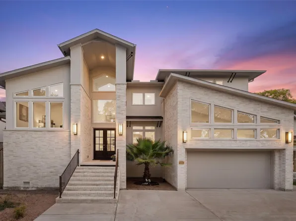 2215 Macarthur St, Houston, TX 77030