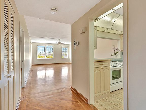 2nd image of 3475 S Ocean Blvd #3040