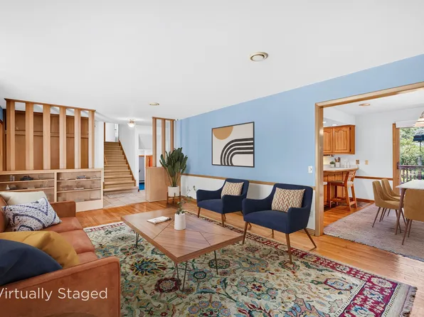 1513 Woodvale Dr, Madison, WI 53716