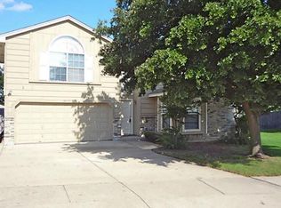 10533 Del Mar Ct, Benbrook, TX 76126
