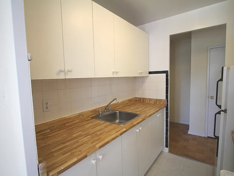 1307 Wilson Ave #1303 — Photo 13