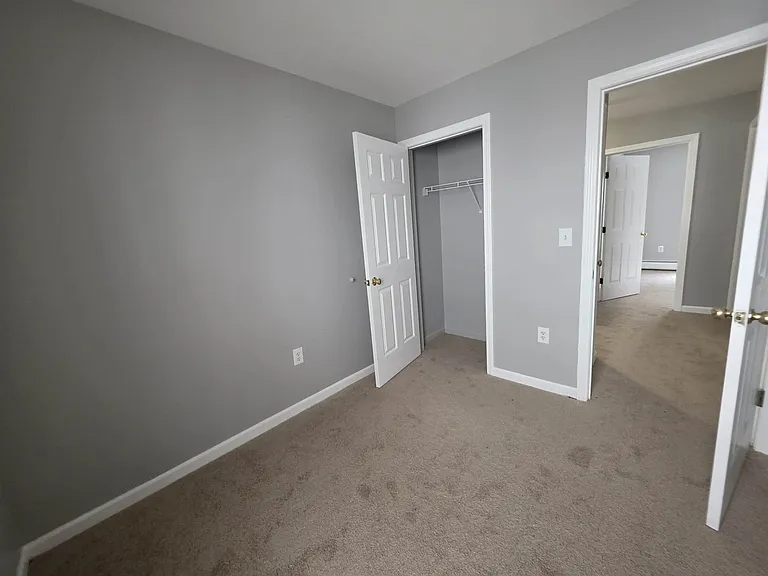 18 Main St #6 — Photo 2