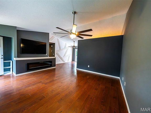 4th image of 3858 Birch Dr