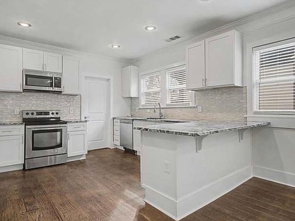 4th image of 287 Mackenzie Dr NE #287