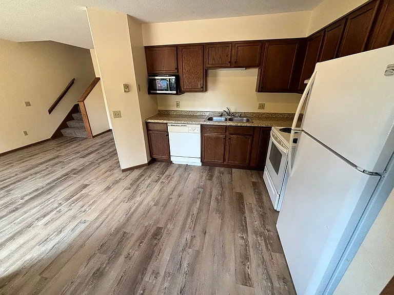515 E Cascade Ave — Photo 15