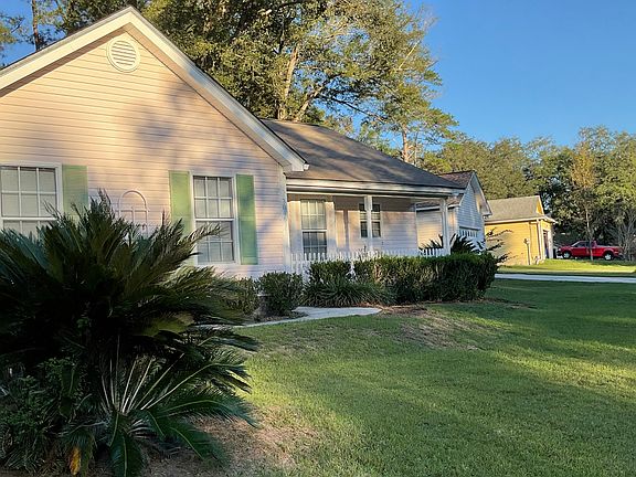 3rd image of 3046 Laredo Dr