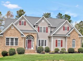 4906 Tooley Dr, Chester, VA 23831