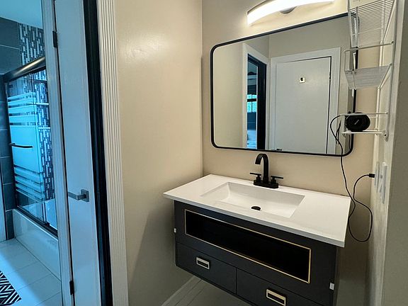 3rd image of 2074 Utah Ave #2