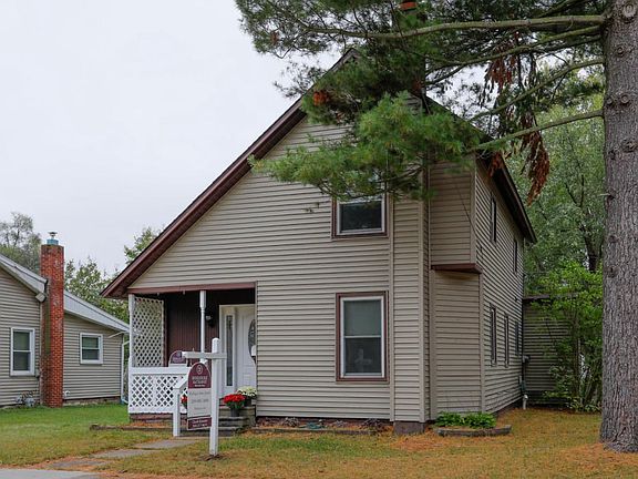 402 E Franklin St-102