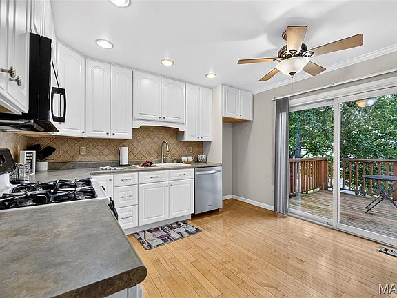 3rd image of 1319 Brandywine Ln