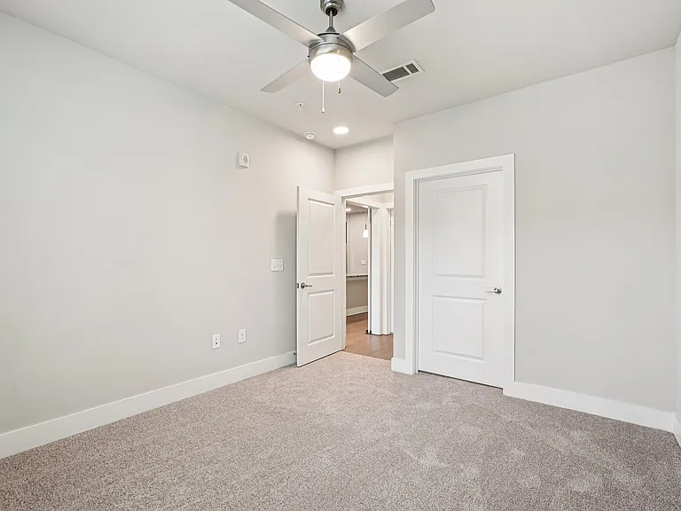 915 Glenwood Apartments on the Beltline — Photo 31