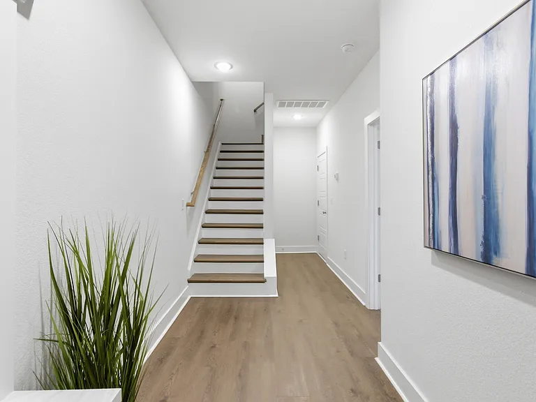 2923 Pretty Lake Ave #A — Photo 22