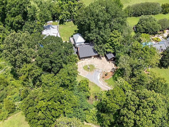 2nd image of 14421 Highland Rd