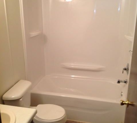 5th image of 302 Lincoln St APT 1A*