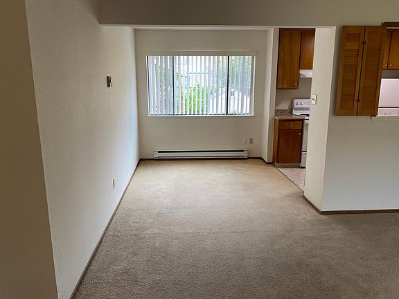 2nd image of 509 Grand Ave APT 14