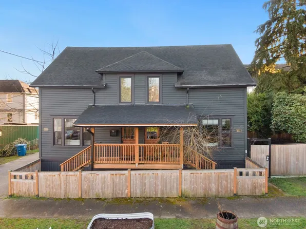 2011 E James Street, Seattle, WA 98122