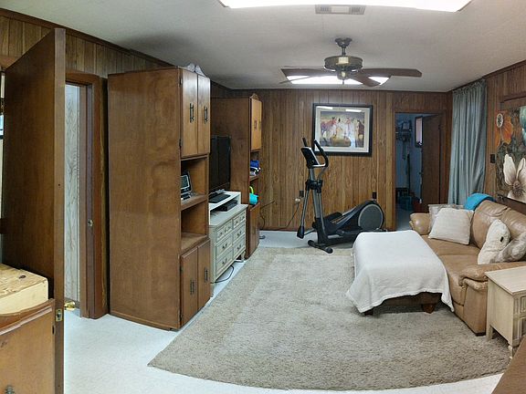 4th image of 4625 Erickson Ave