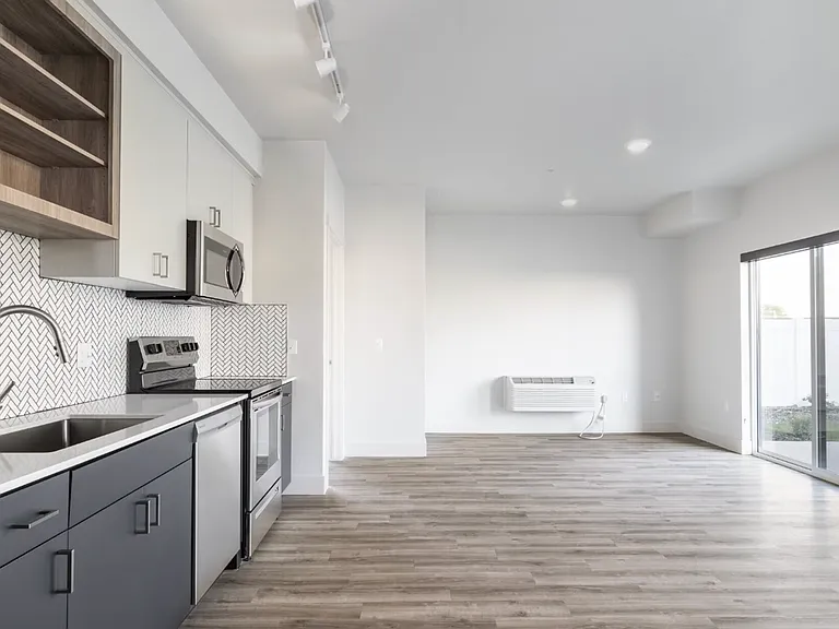 The Eliana Apartments — Photo 26