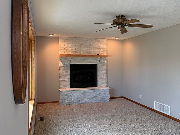 3rd image of 1017 Waynoka St