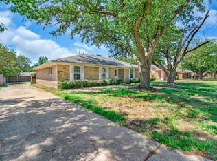 924 Imperial Dr, Denton, TX 76209