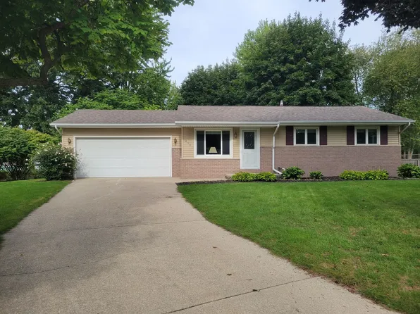 2901 Darby Ct, Midland, MI 48642