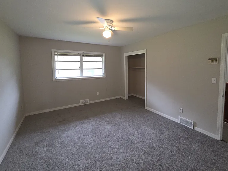 3224 Wesley Chapel Rd — Photo 9