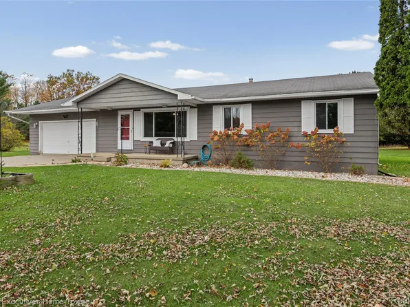 12429 Mount Morris Rd, Columbiaville, MI 48421