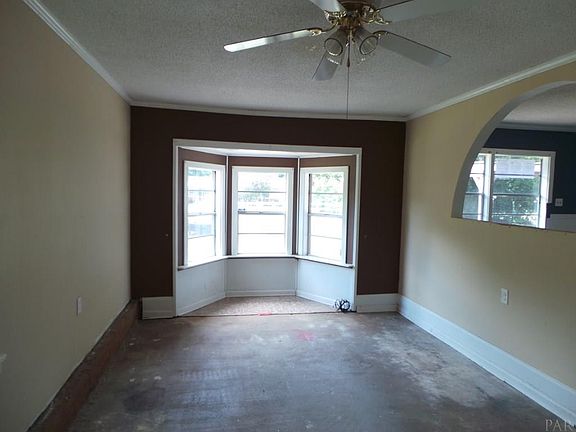 2nd image of 6466 Skyline Dr