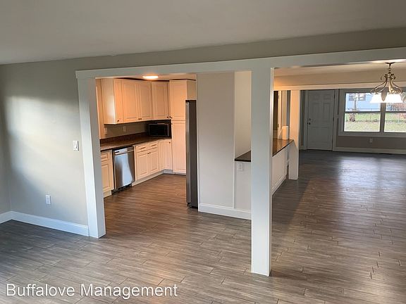 4th image of 196 Meadow Lea Dr