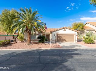 10051 N Pitchingwedge Ln, Tucson, AZ 85737