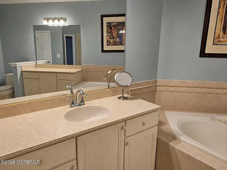 33 Cooper Ave #207 — Photo 14